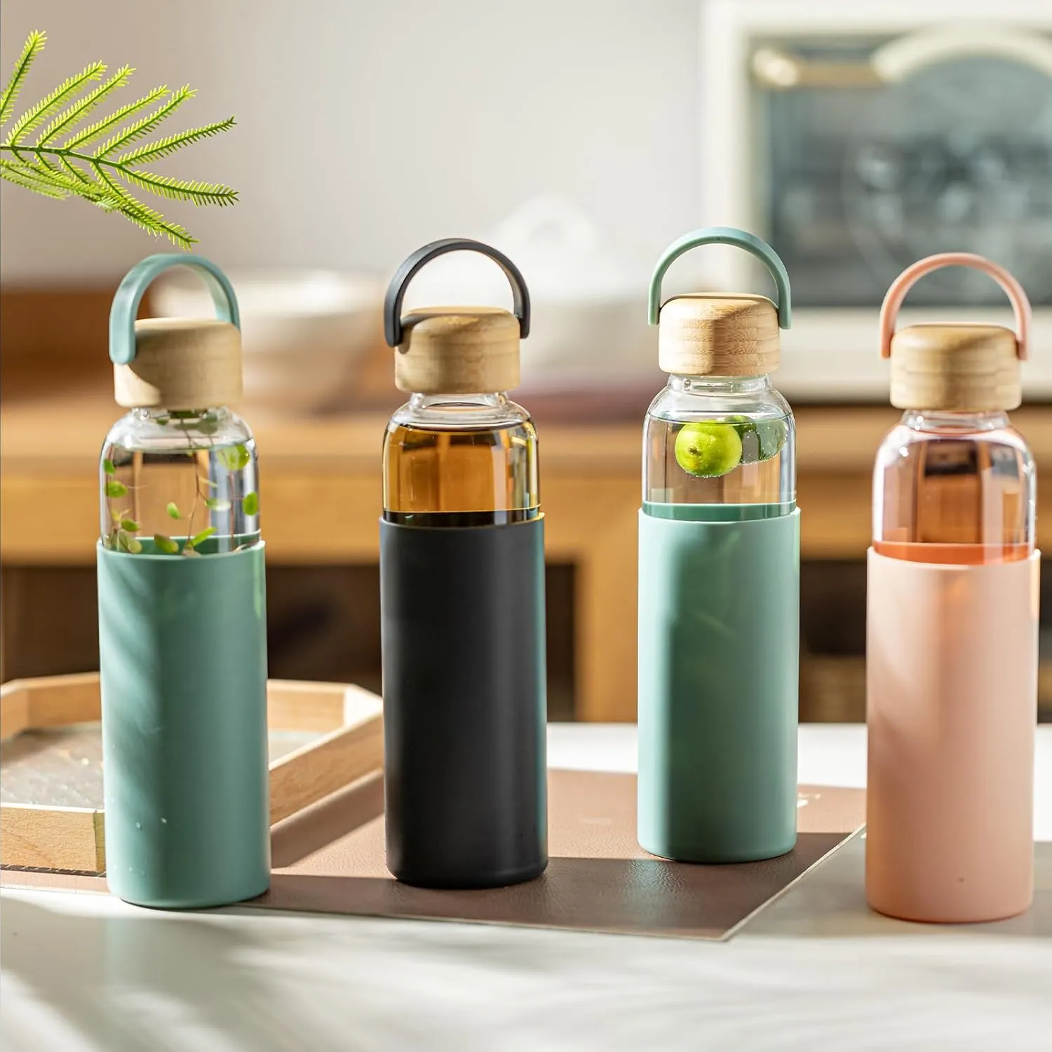 21oz Borosilicate Glass Water Bottle with Non-Slip Sleeve & Leak-Proof Lid-Reusable Drink Bottle for Office,Travel,Gym,Hiking-Ideal Gift for Home,Car & Fitness Enthusiasts (Pink Green)
