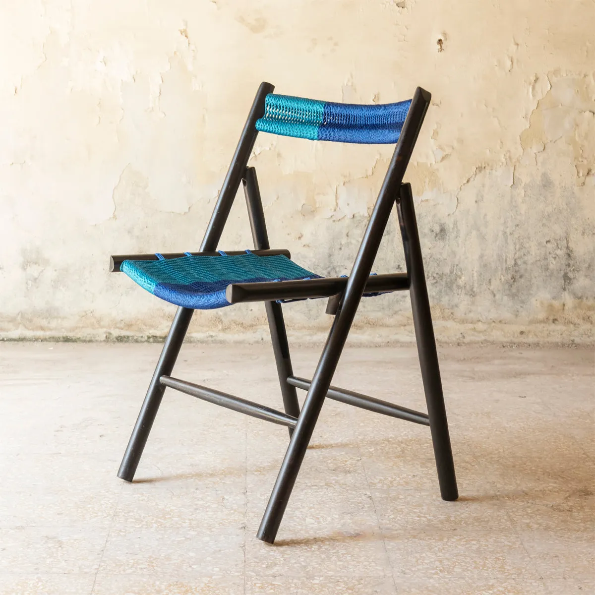 CHAMFER CHAIR BLACK - BLUE