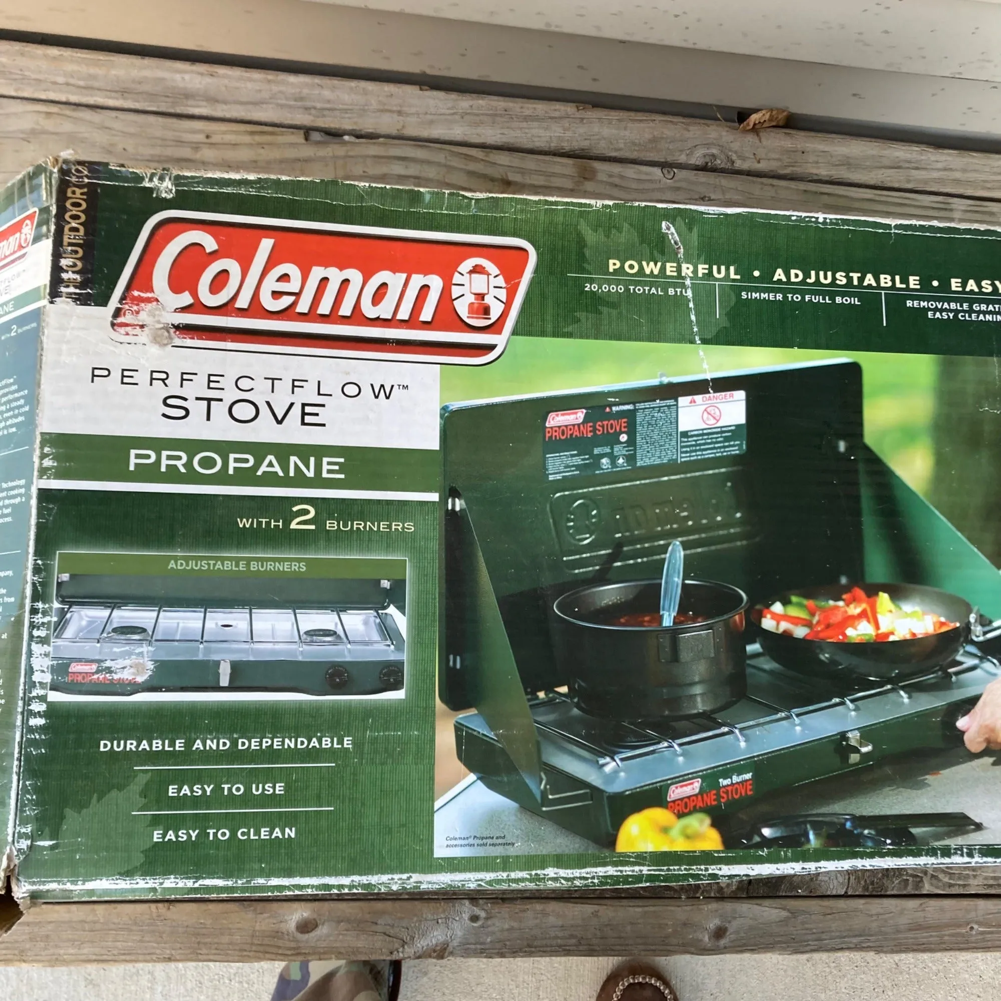 Coleman Perfectflow Propane Camp Stove 2-Burner 20,000 BTU