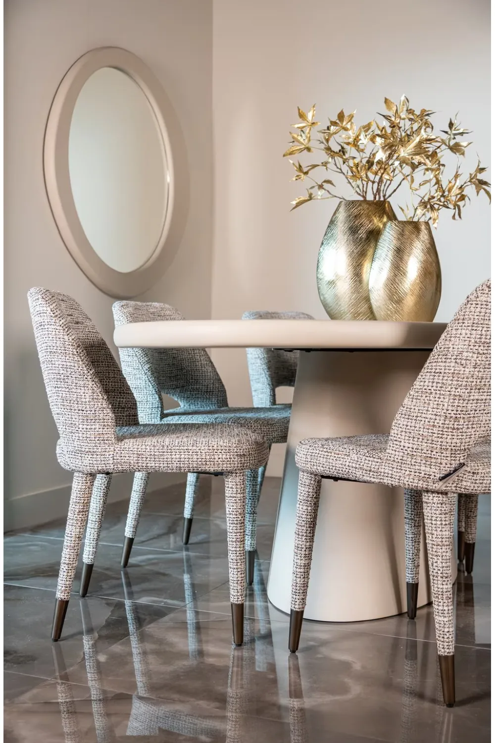 Cut-Out Padded Dining Chair | OROA Cecilia