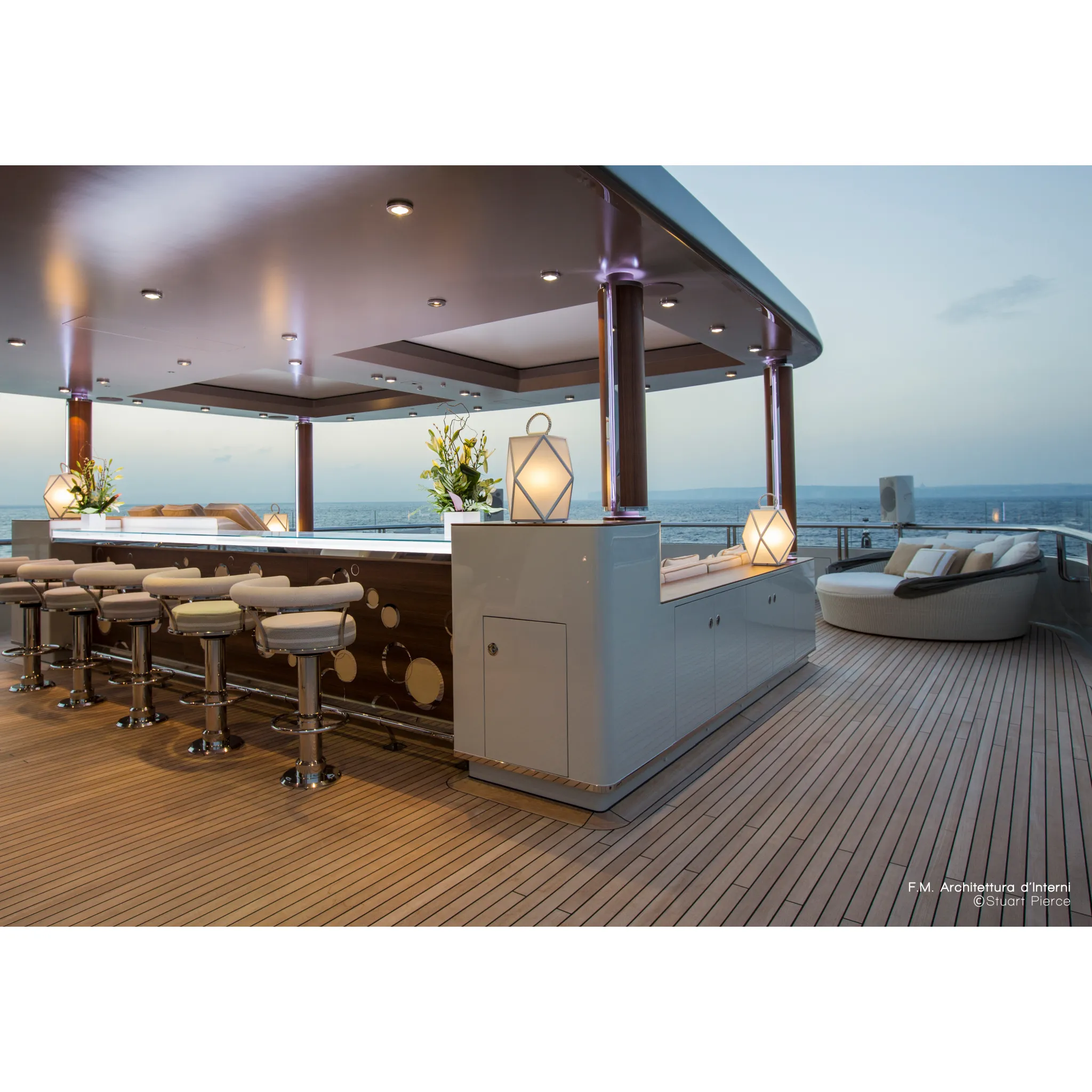 Geometrical Rechargeable Outdoor Lantern | Contardi Muse
