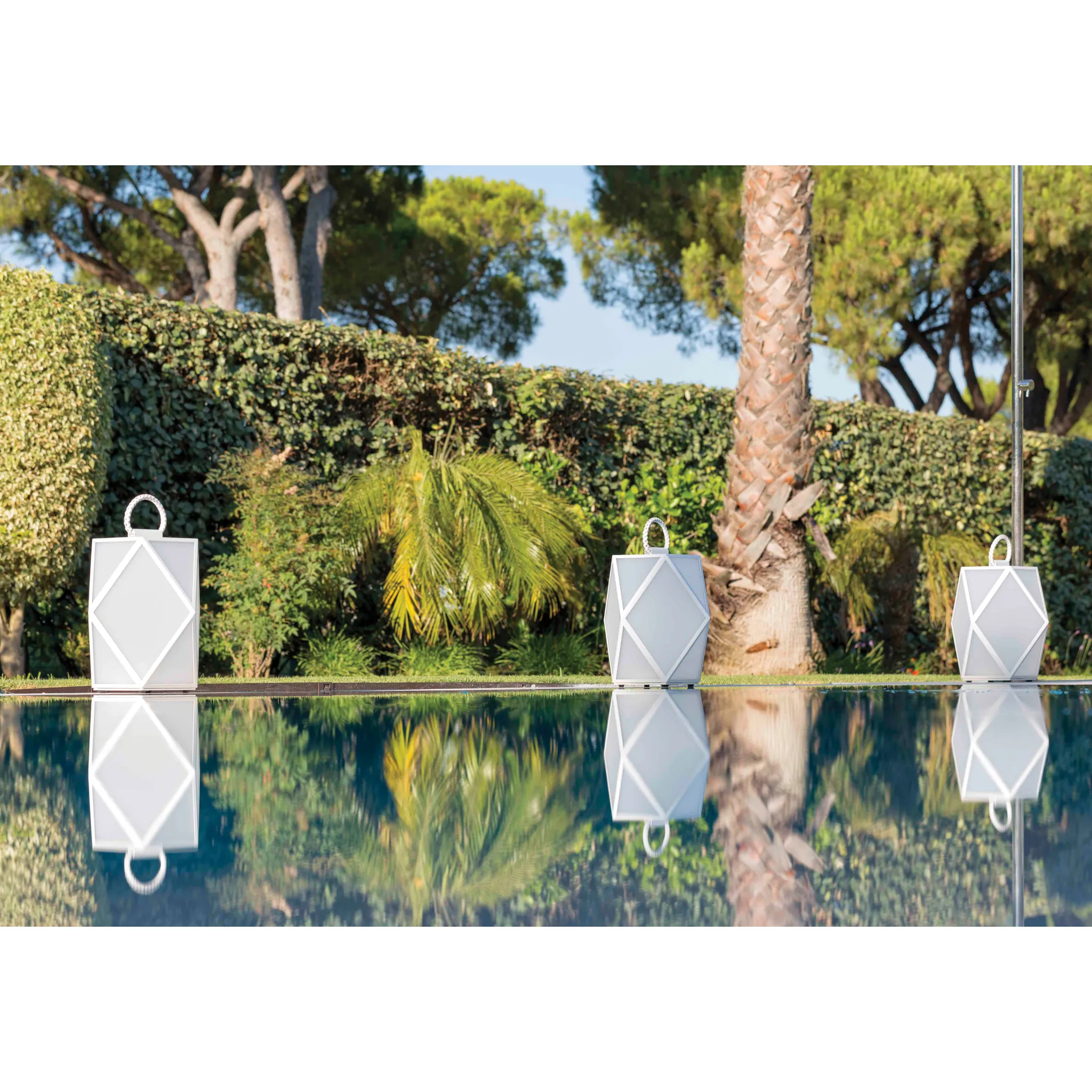 Geometrical Rechargeable Outdoor Lantern | Contardi Muse