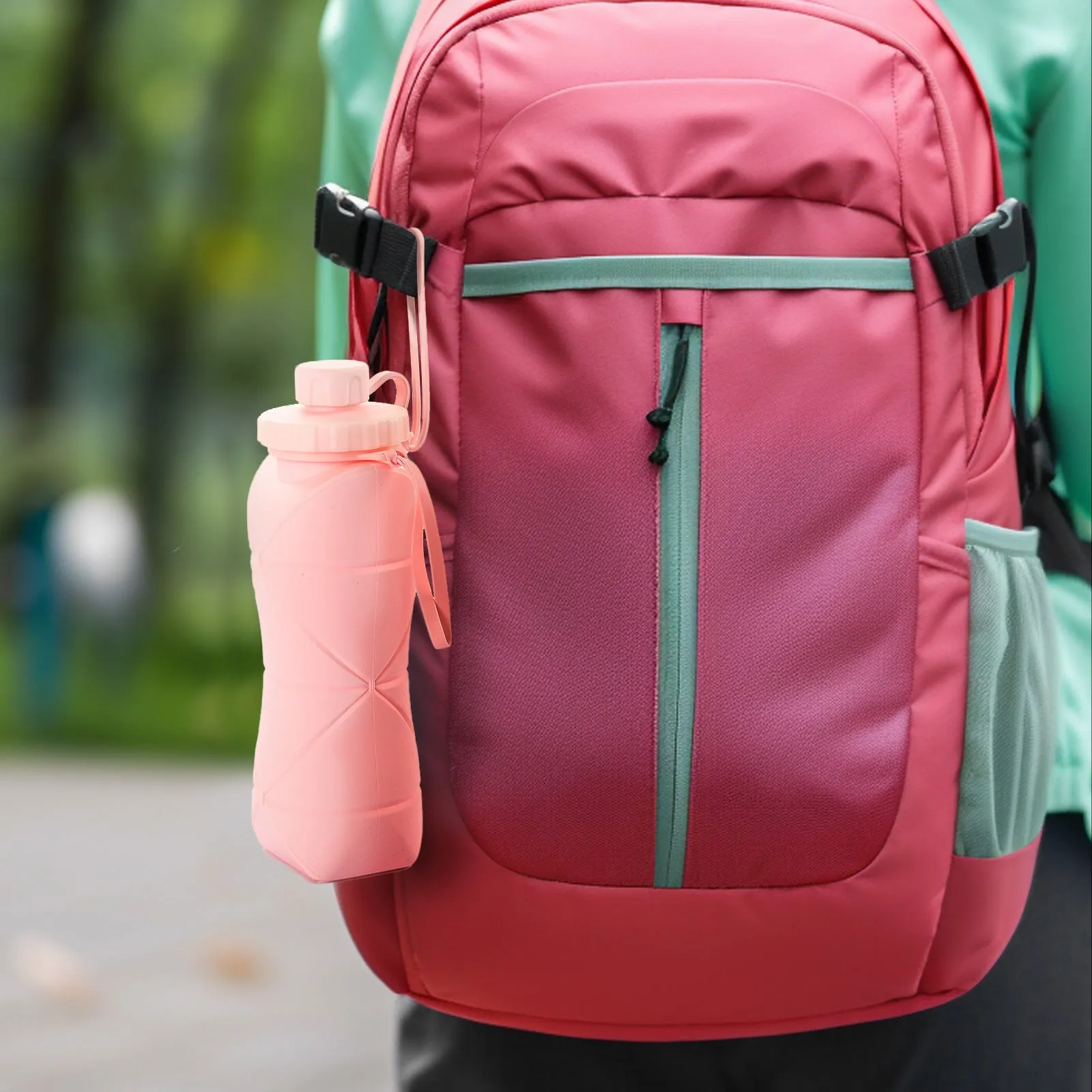 Green 600ml Silicone Folding Water Bottle – Eco-Friendly Collapsible Travel Bottle