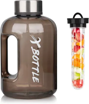 Half Gallon Water Bottle with Infuser, BPA Free 84oz Large Water Bottle Dishwasher Safe Hydration with Motivational Time Mark Leak-Proof 2.5L Sports Water Bottle for Camping Sports Workouts(Black)