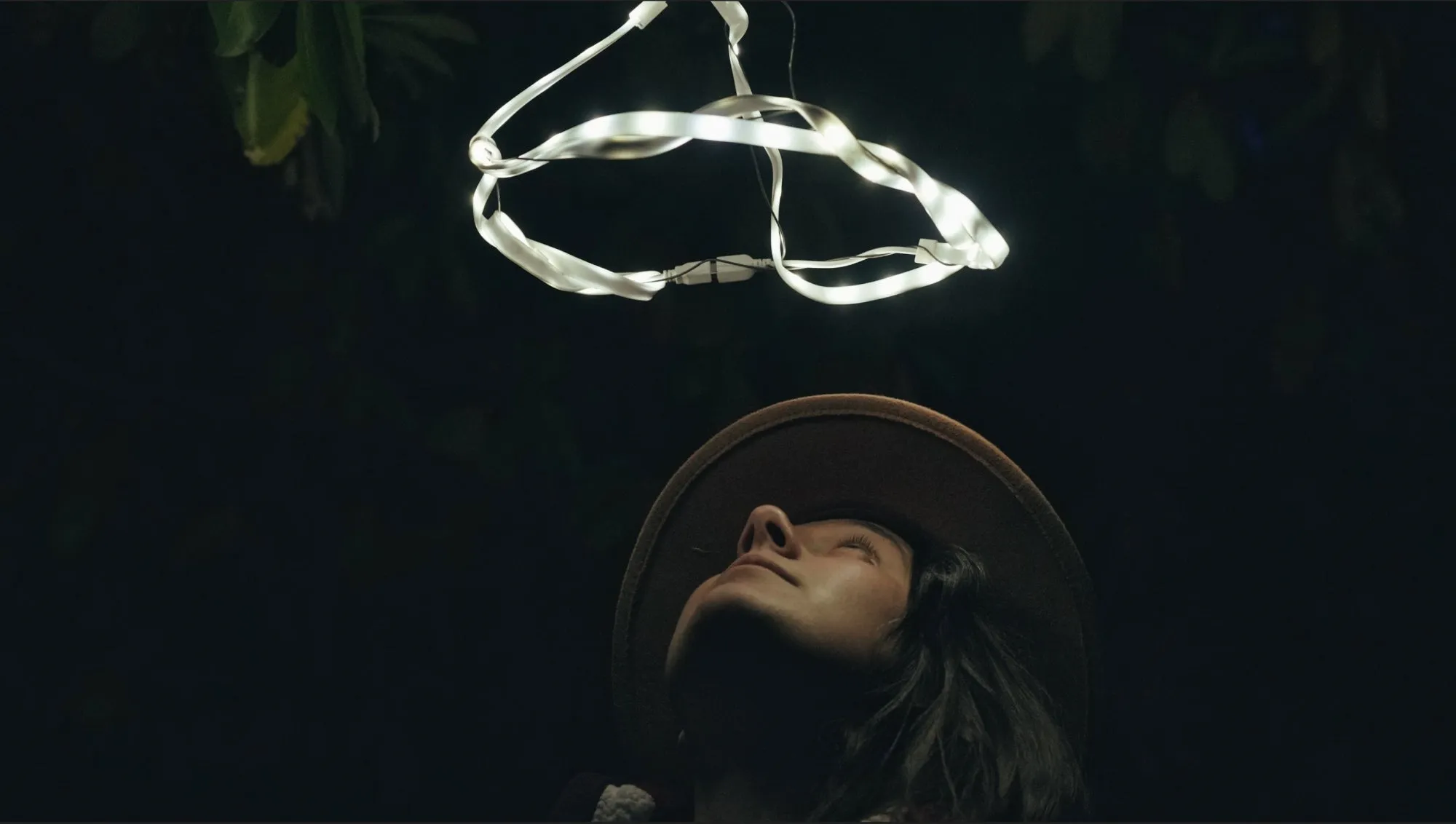 Kuma Galaxy LED Light Strip – Portable, Dimmable, and Water-Resistant