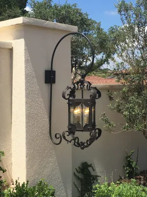 Lilly del Valle - Wrought Iron Wall Sconce
