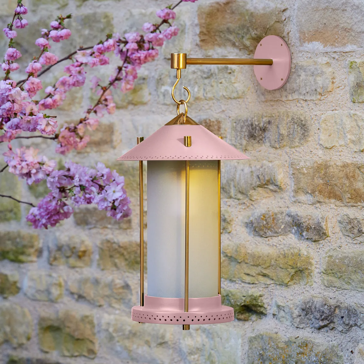 medium Stefan cordless lantern in Blush by the Novogratz