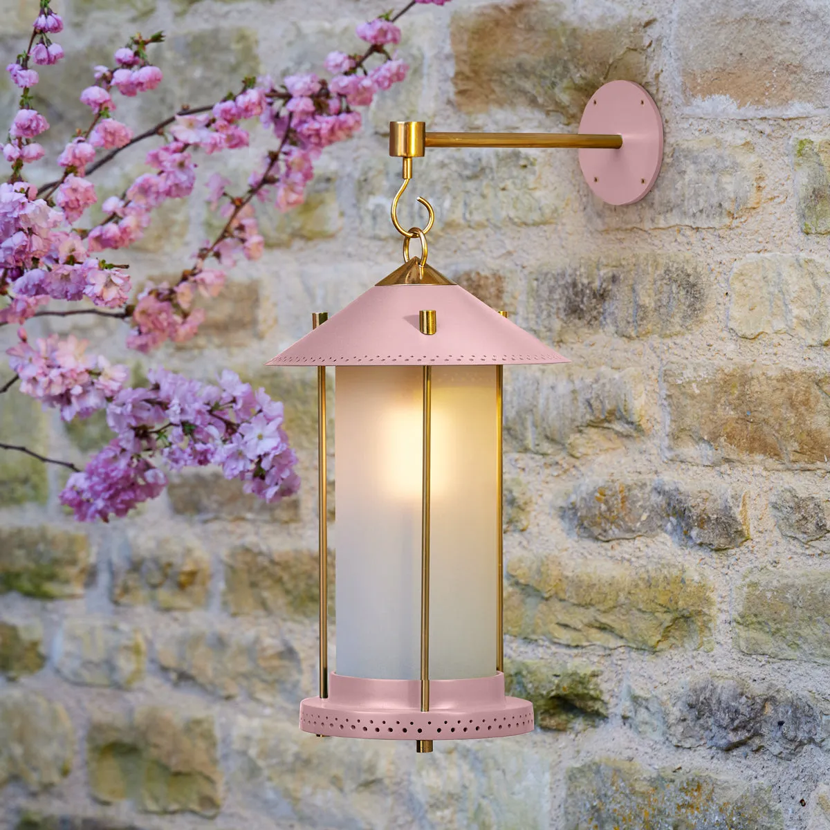 medium Stefan cordless lantern in Blush by the Novogratz