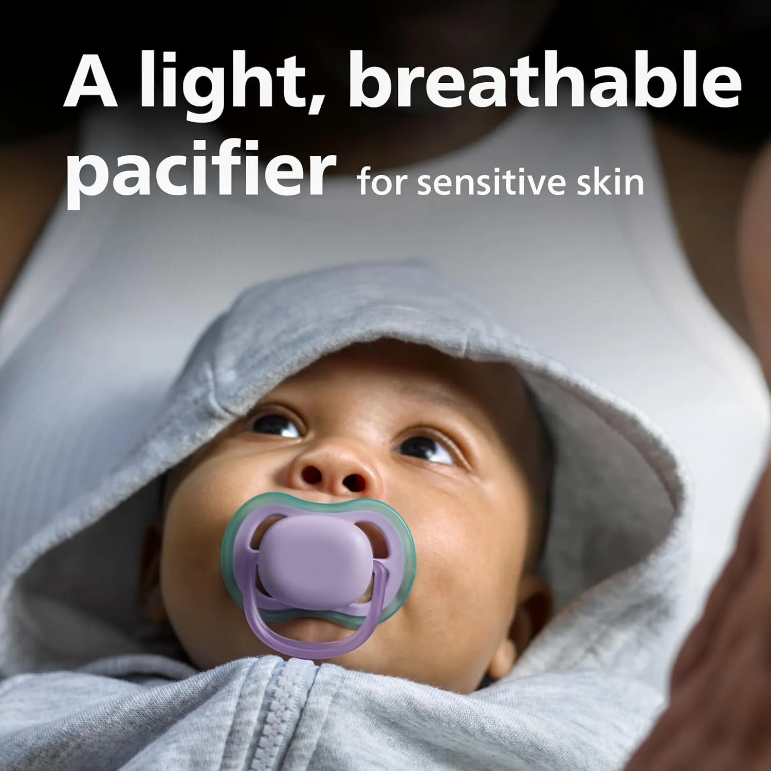 Philips Avent Ultra Air Pacifier - 4 x Light, Breathable Baby Pacifiers for Babies Aged 0-6 Months, BPA Free with Sterilizer Carry Case, SCF085/48