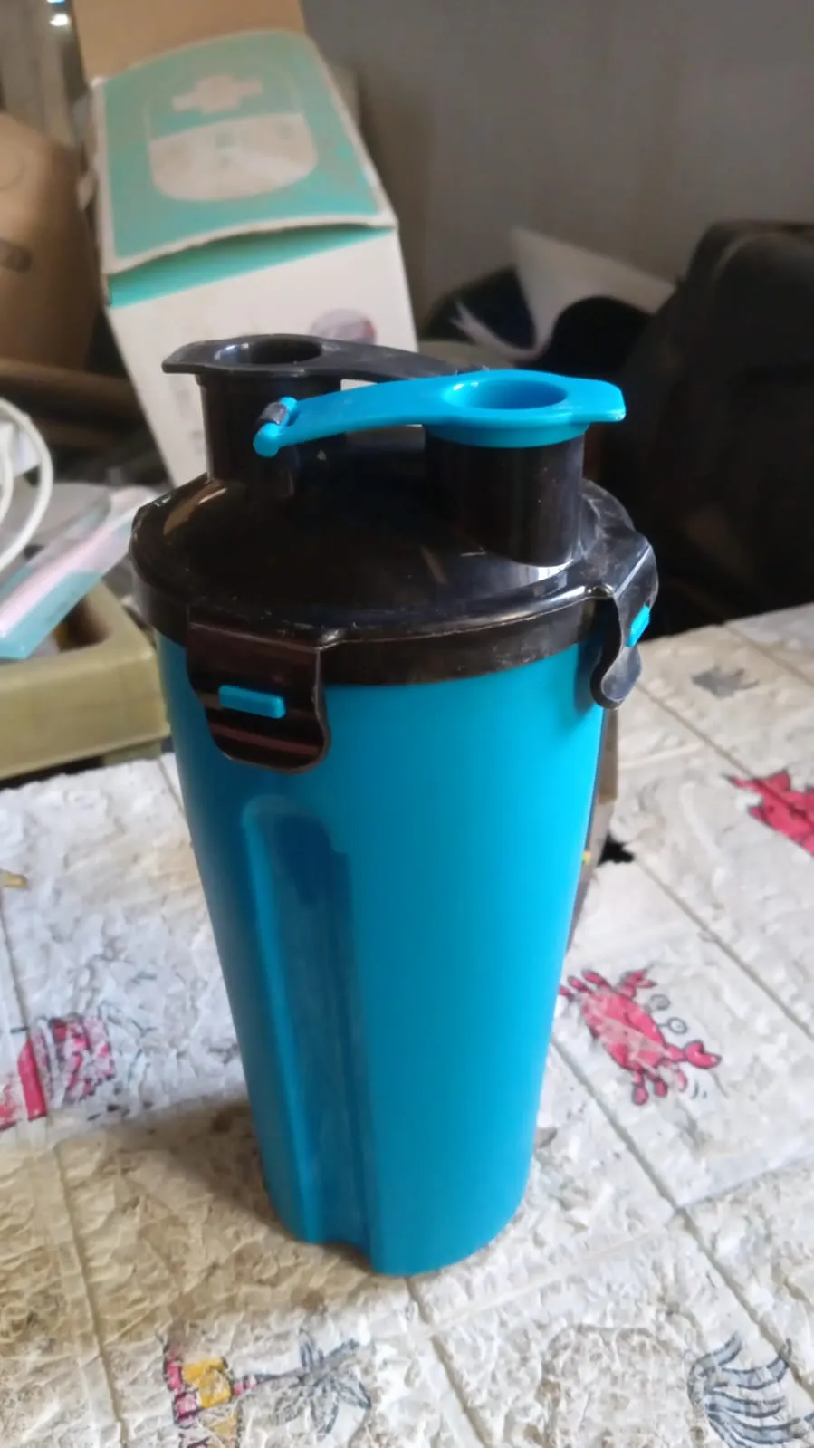 Plastic Sports Water Bottle, BPA-Free, Leak Proof (400 ml)