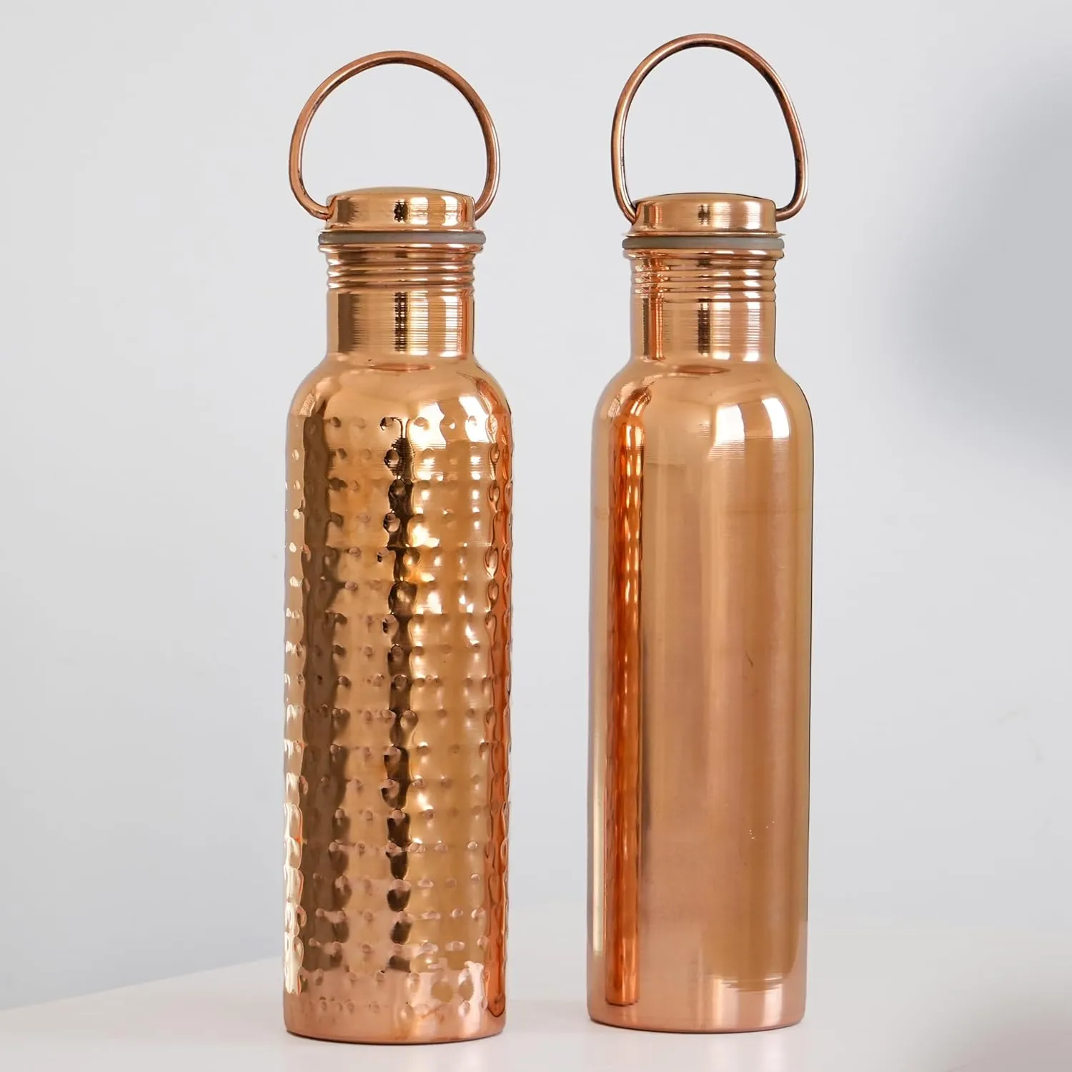 Set of 2 (Plain and Hammered) Copper Water Bottle with Chug Lid and Carry Handle, Reusable, BPA Free, Dishwasher Safe, Perfect for Travel, School, Outdoors, and Gym | 600 Ml (20.28 US Fl Oz)