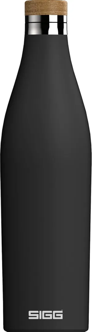 SIGG - Insulated Water Bottle - Meridian Black - Leakproof & Extra-Slim - BPA Free - Plastic Free - 18/8 Stainless Steel - Double Walled - Bamboo Screw Top - Black - 17 Oz