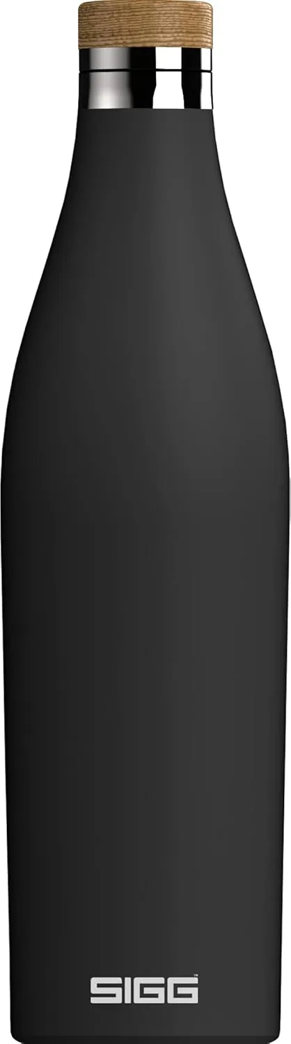 SIGG - Insulated Water Bottle - Meridian Black - Leakproof & Extra-Slim - BPA Free - Plastic Free - 18/8 Stainless Steel - Double Walled - Bamboo Screw Top - Black - 17 Oz