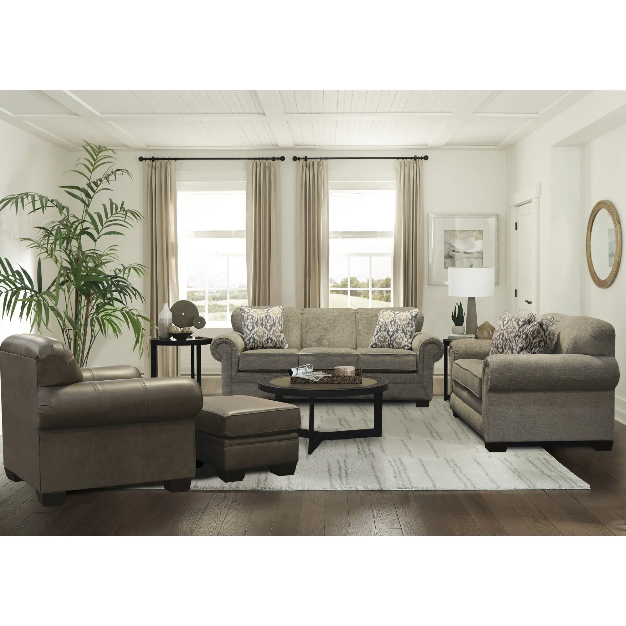 Tenor Leather Chair