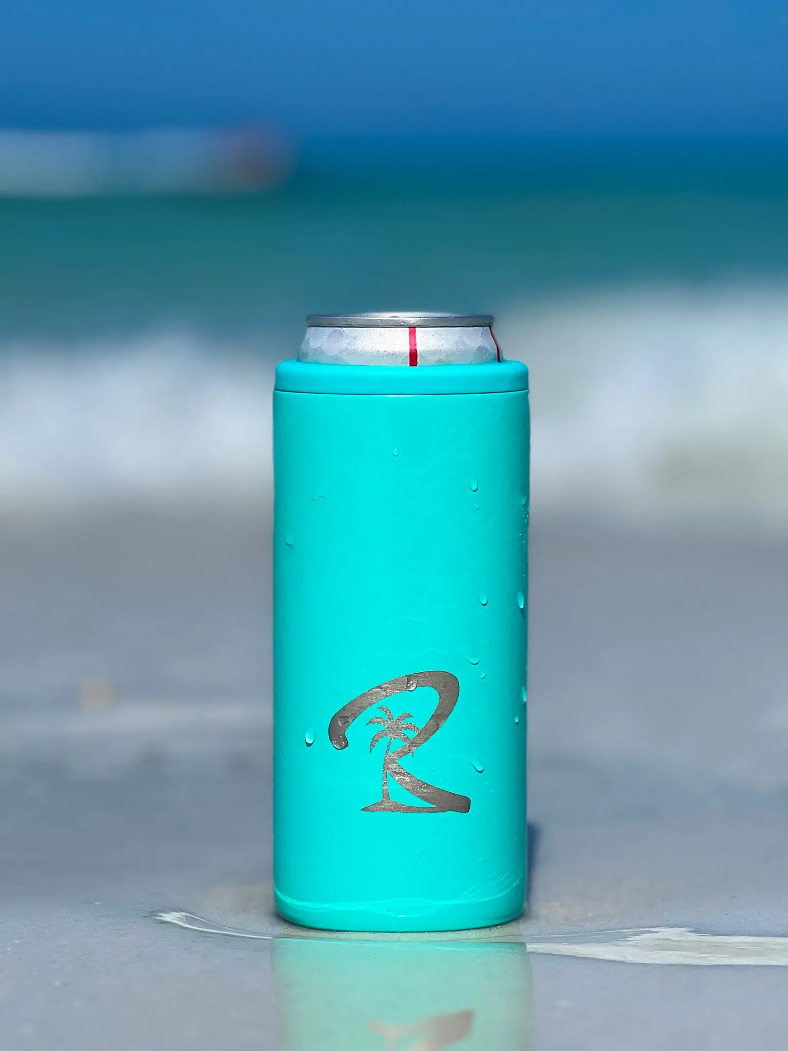 The Chill Slim Can cooler