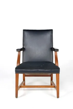 VINTAGE BLACK WOOD ARM OFFICE EXECUTIVE CHAIR