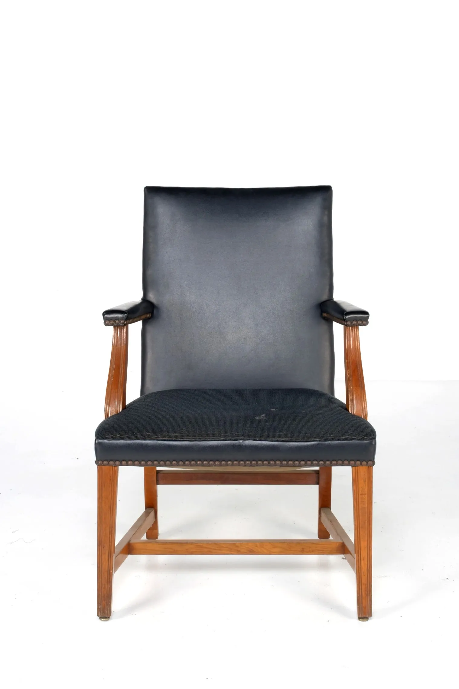 VINTAGE BLACK WOOD ARM OFFICE EXECUTIVE CHAIR